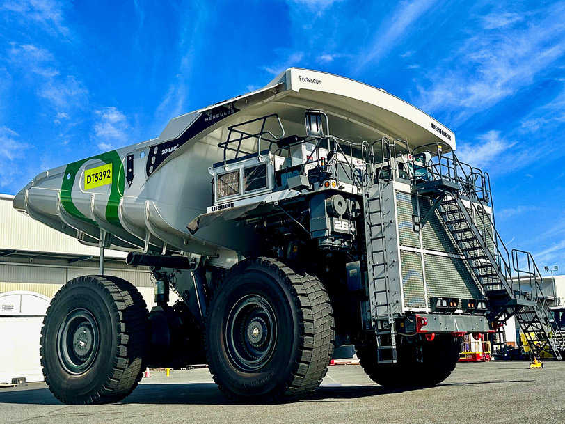 Fortescue&rsquo;s hydrogen powered Liebherr T 264 drives on hydrogen for first time 